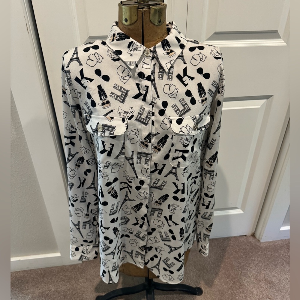 Cutest Iconic Karl Lagerfeld Paris white button-up shirt. Eiffel Tower. Size M.